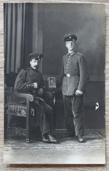 AK München / 1914-1918 / Foto / Militär Offiziere / Schulterklappe T 2 Telegraphenabteilung / Uniform 1. Weltkrieg WWI